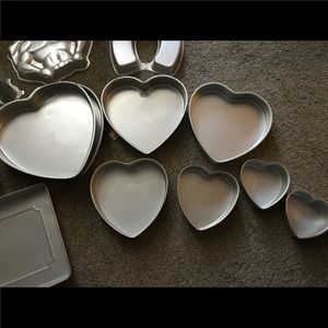 Wilton cake pans